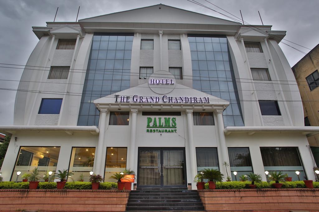 Hotel The Grand Chandiram Kota  Kültér fotó